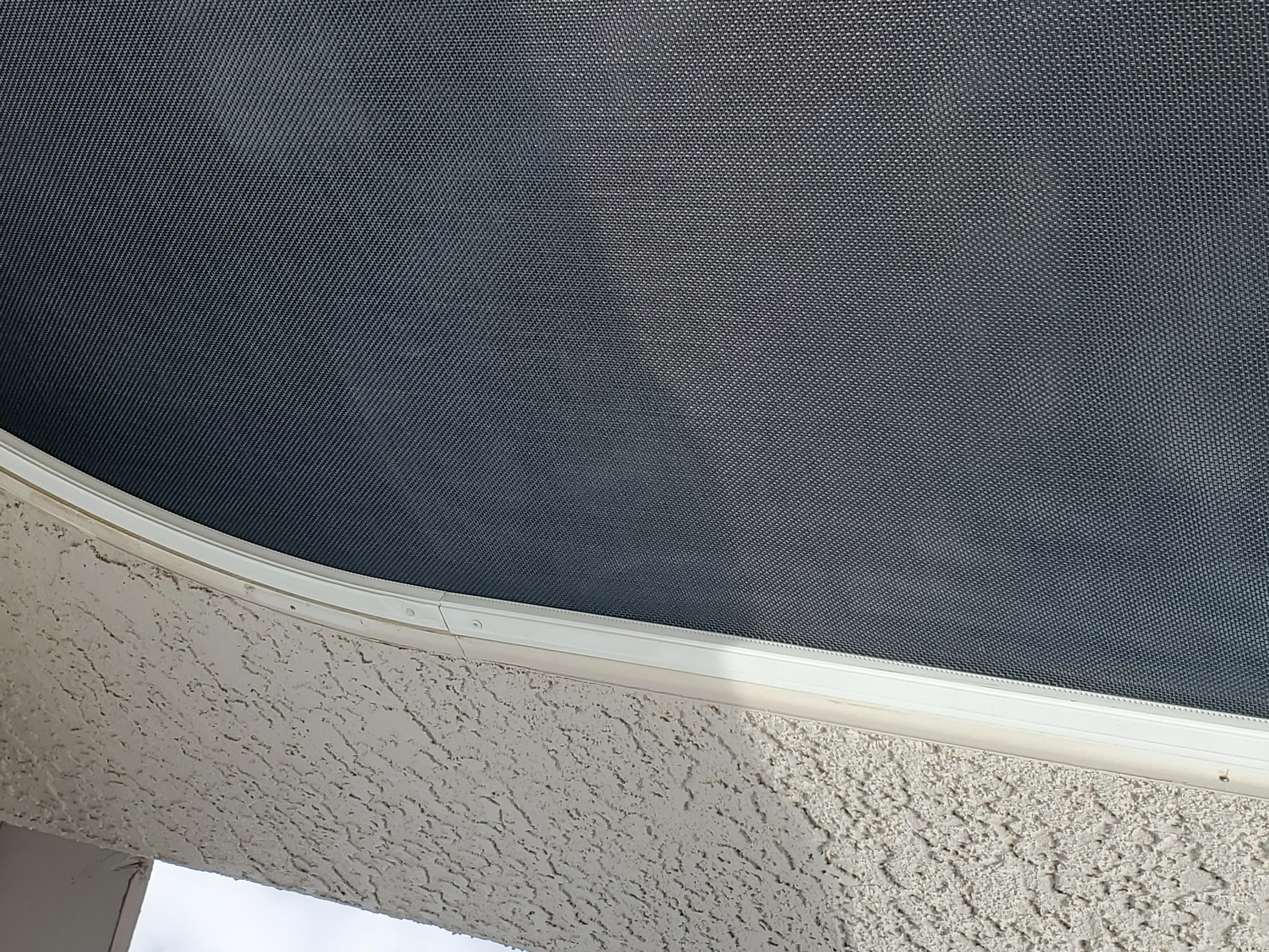 Sunscreen installation - corner detail